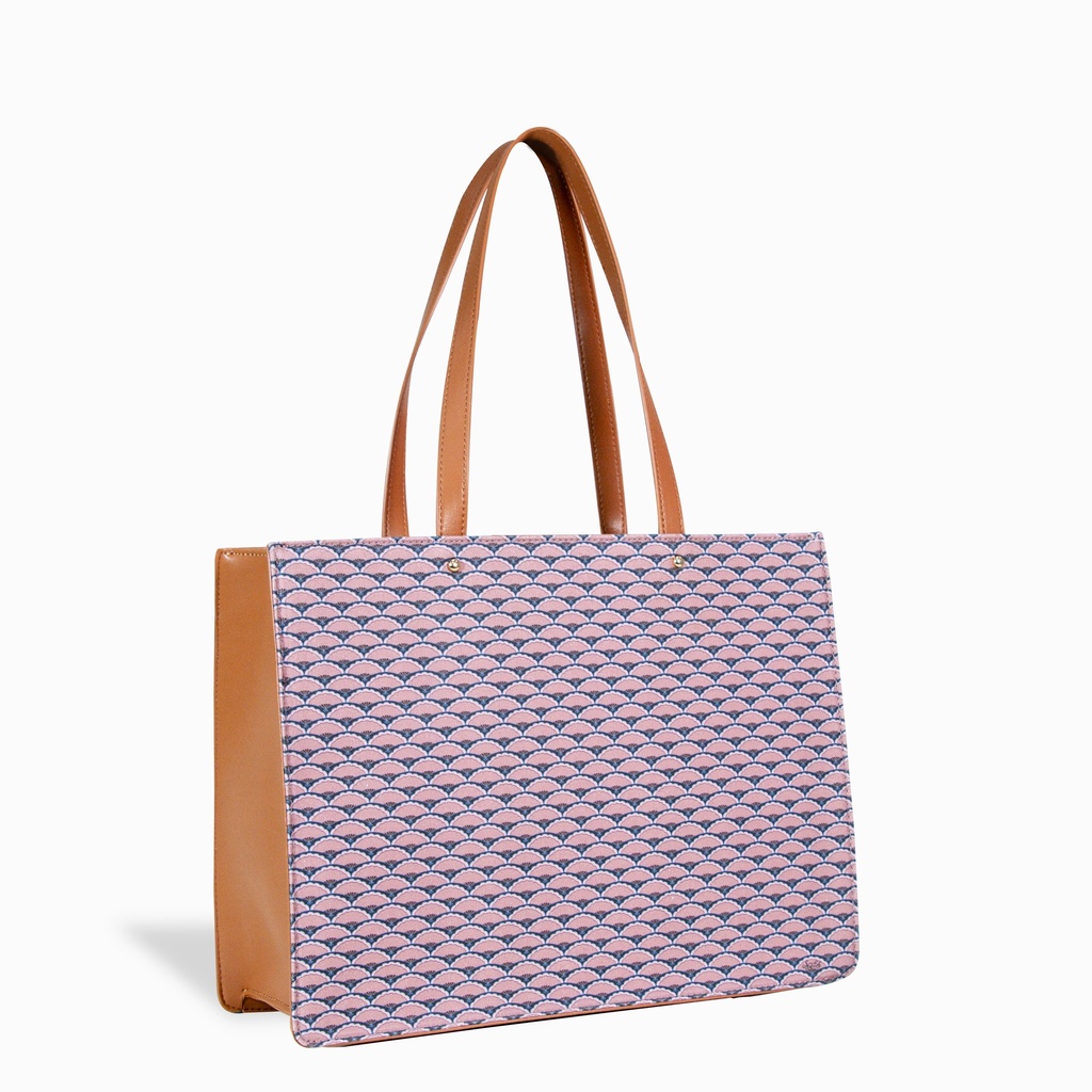Htate Htar Beige Tote Bag