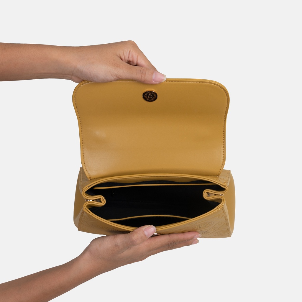 2025 Myat Lay Ngone Sunray Top Handle Bag