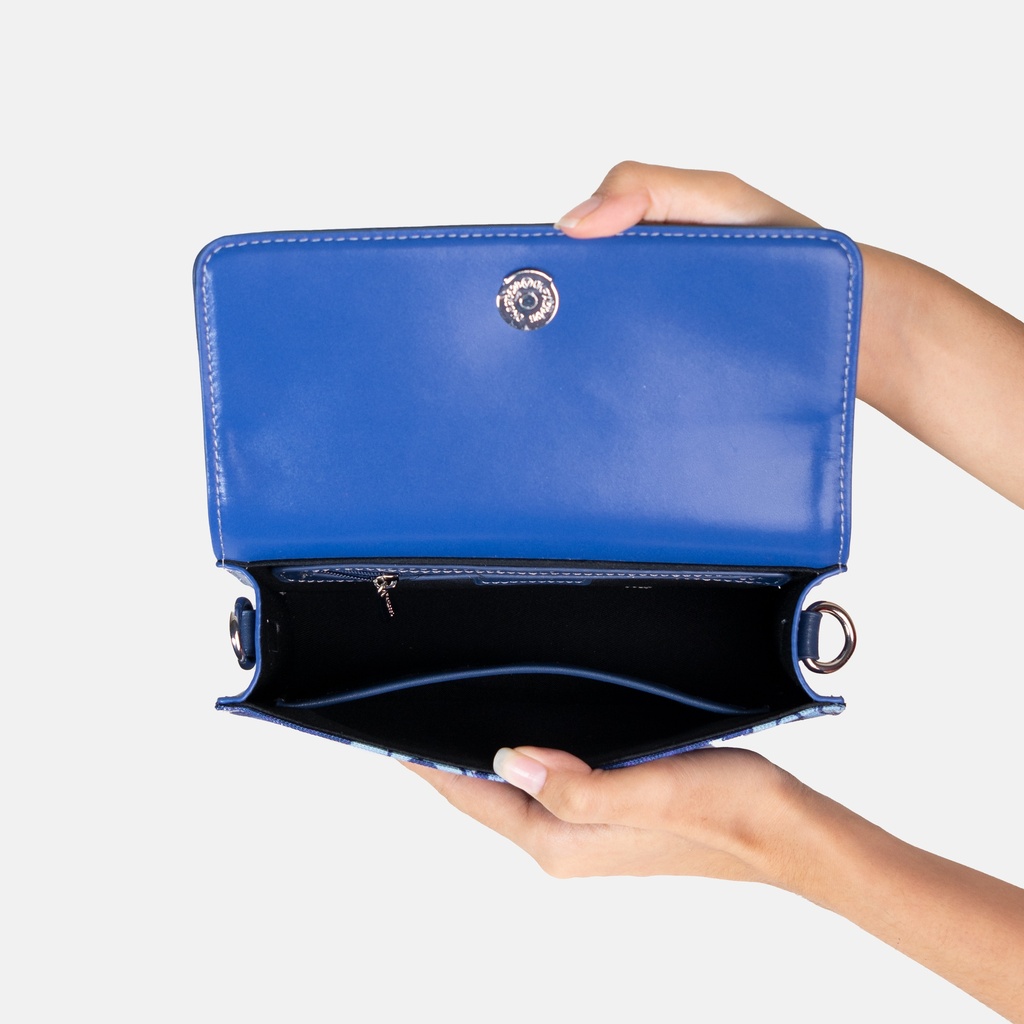 Swal Taw Navy Belt Bag