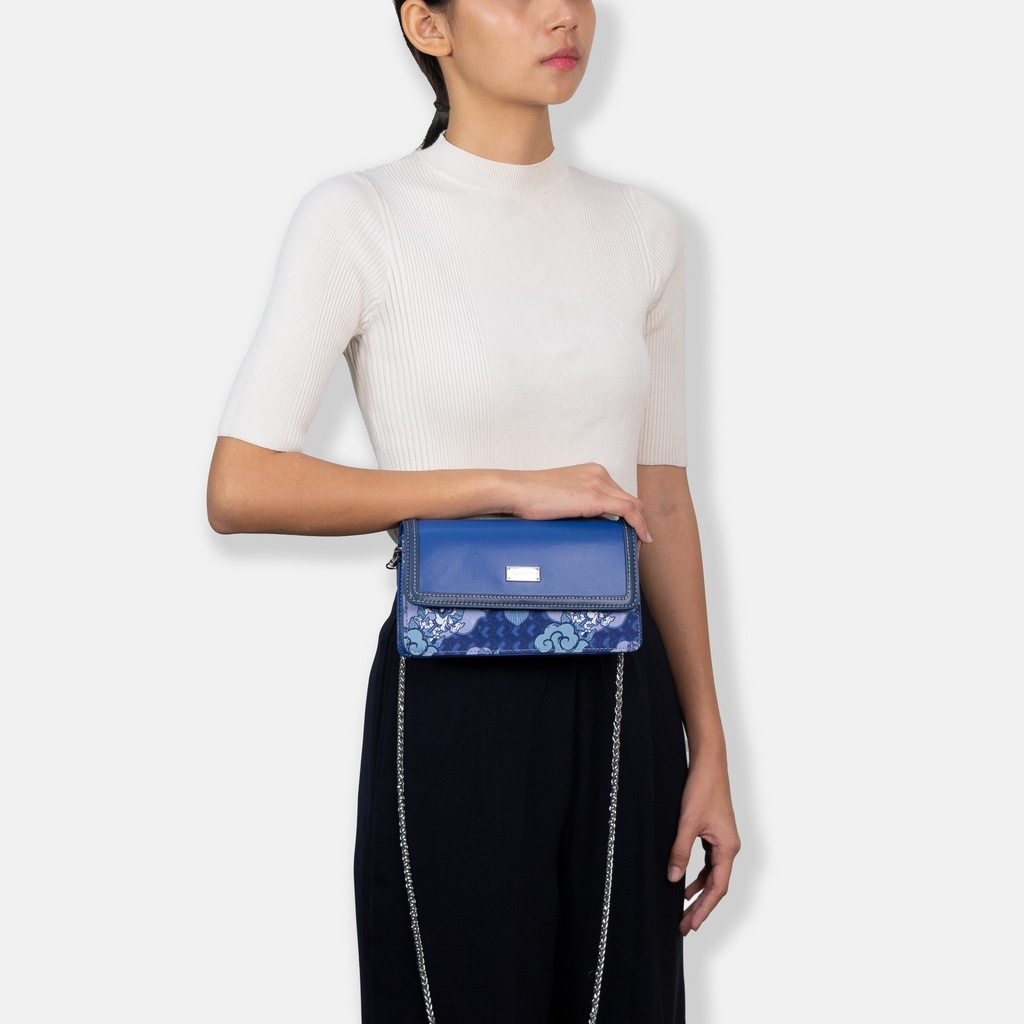 Swal Taw Navy Belt Bag