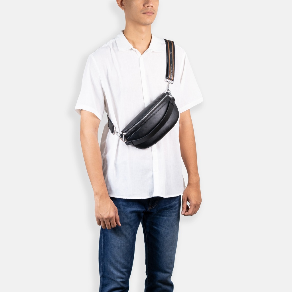 Sisburma Black Crescent Belt Bag