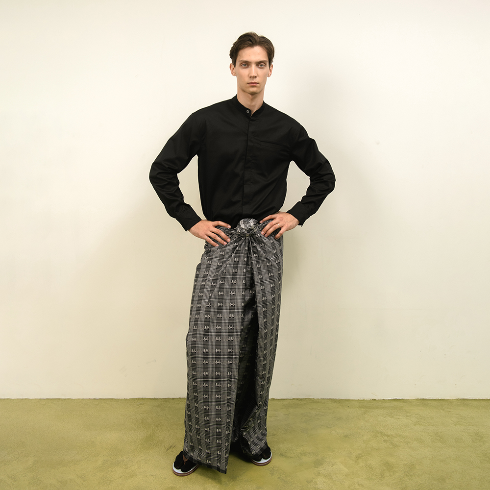 Yangoodsisburma Pasoe Black