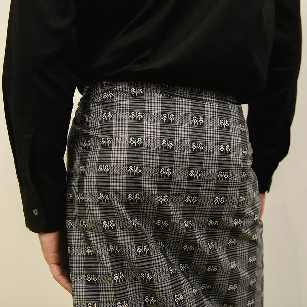 Yangoodsisburma Pasoe Black