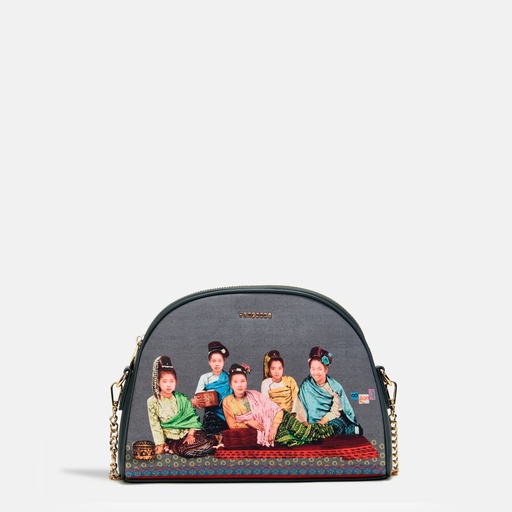 [YG8C2303A] Kanyar Pyo Dove Chain Cross Bag